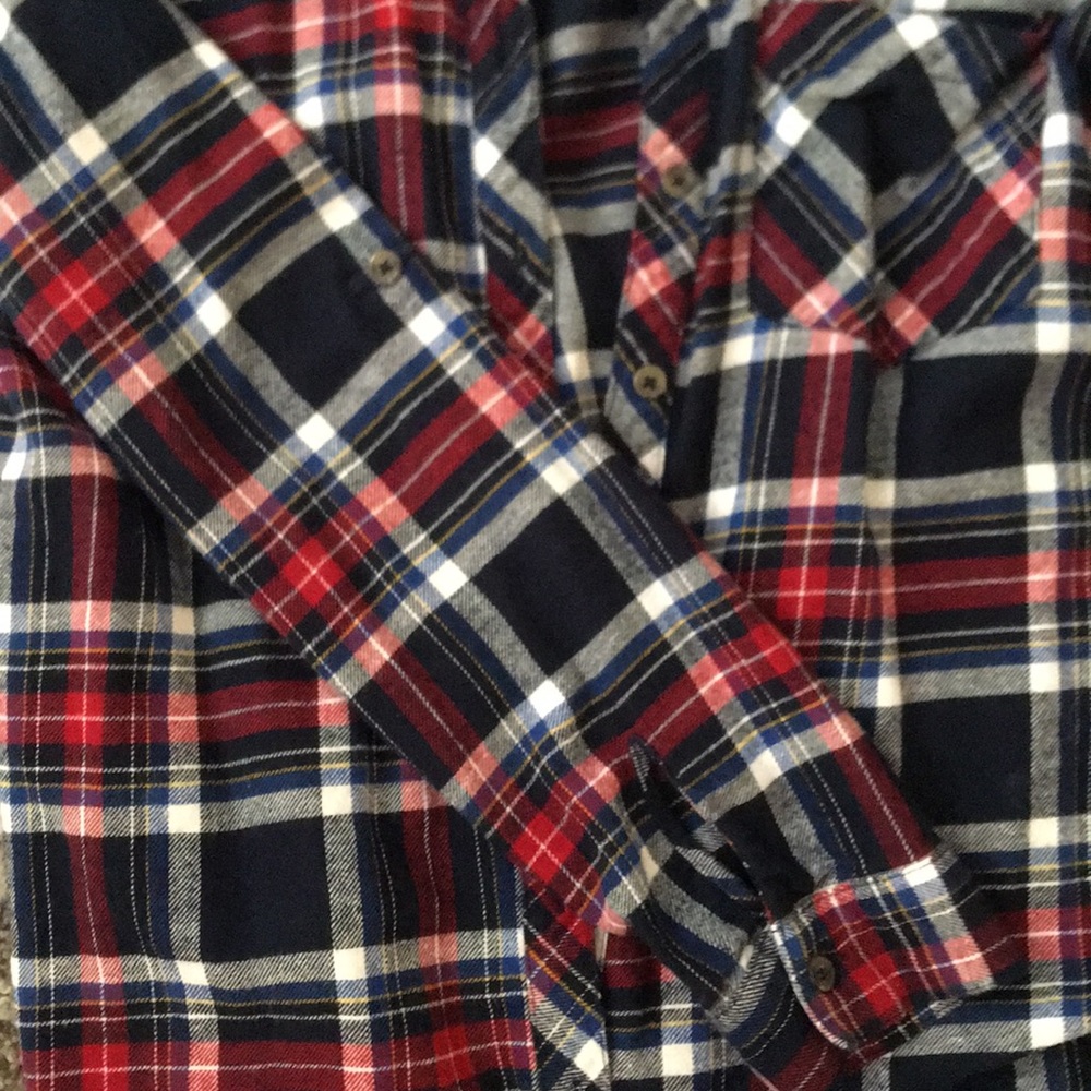 FLANNEL 💙😍 - Picture 2 of 3